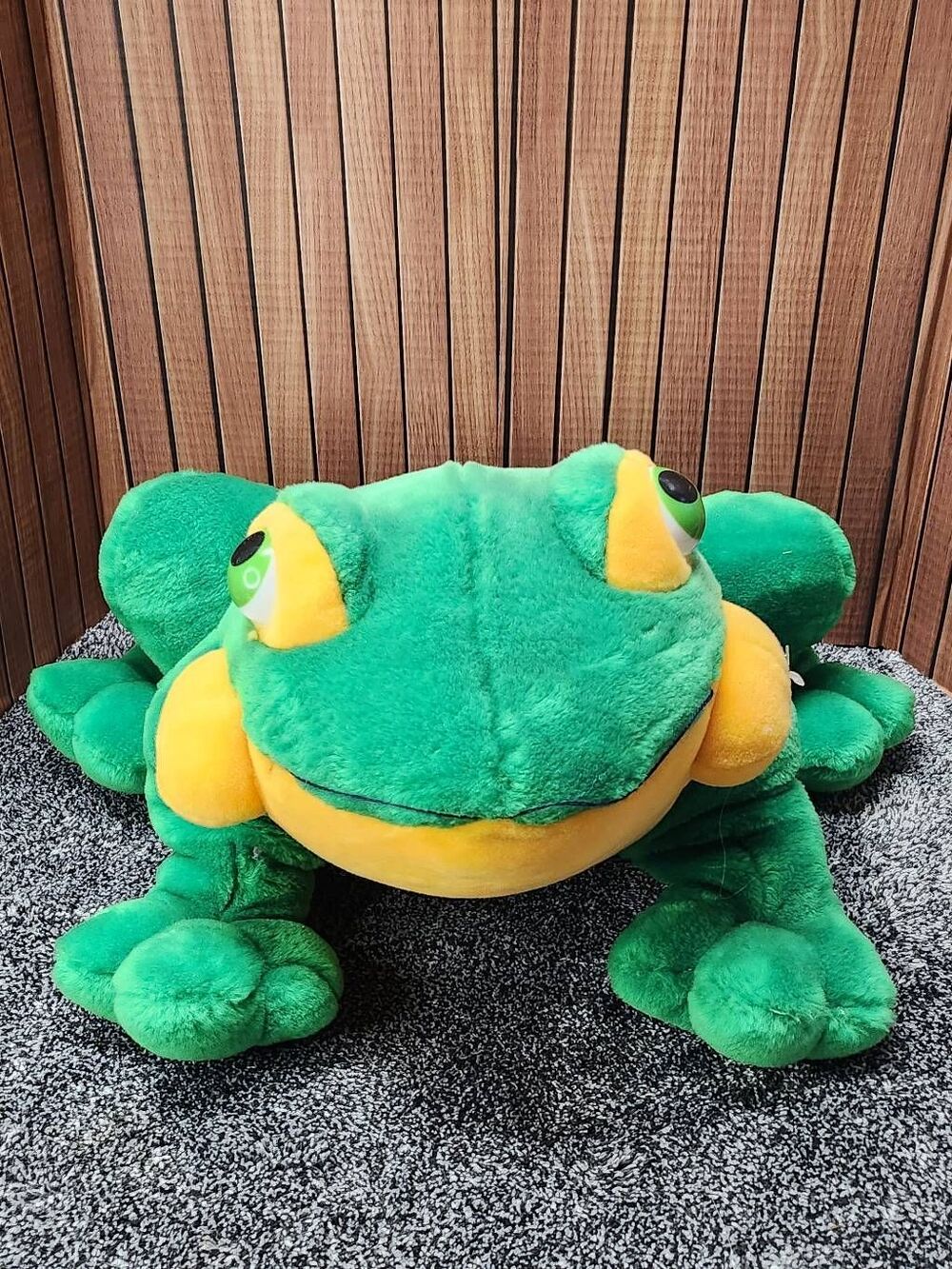 Large Retro Plush Frog #A78